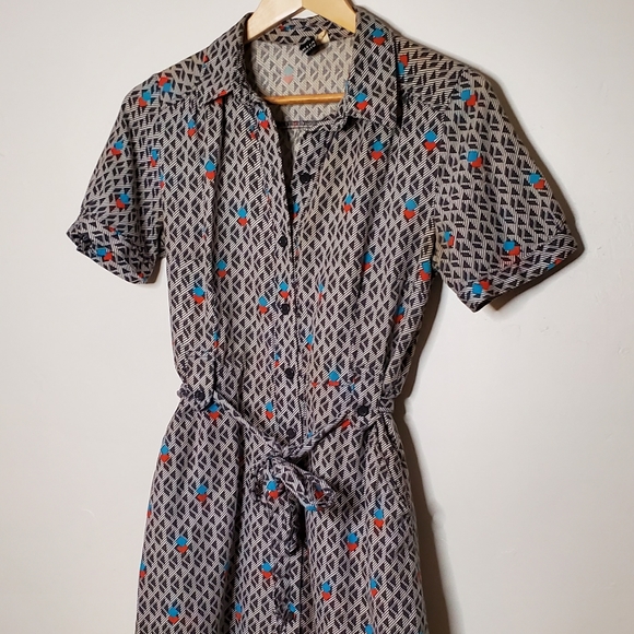 Memphis-Style Printed Vintage 80s Look Patterned Button-Up Shirt Dress - Picture 5 of 14